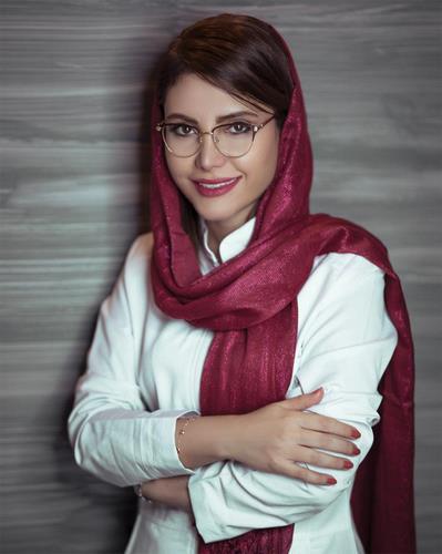 دکتر ویولت آخوندزاده